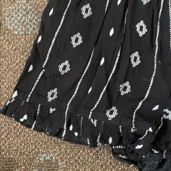 romper with cute designs - Picture 3 of 3